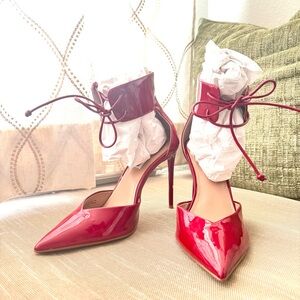 Maroon/Burgundy Patent dressy Heels STEVE MADDEN